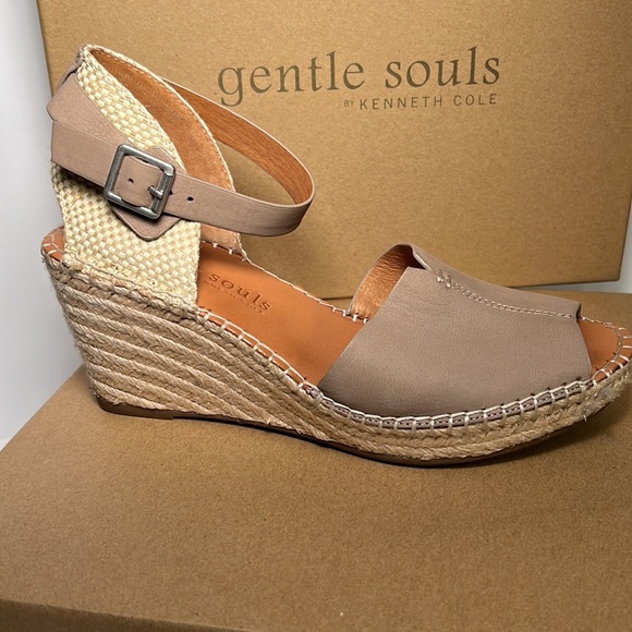 EUC Women's Charli Ankle-Strap Espadrille Wedge Sandals - Picture 3 of 6